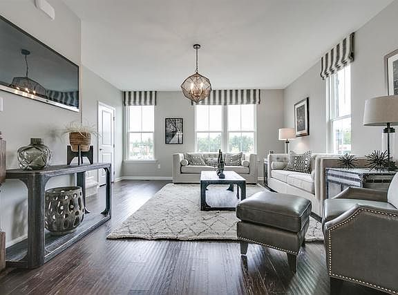 3rd image of 10610 Paige Cir #4E