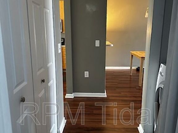 4th image of 2125 Exmoor Ct