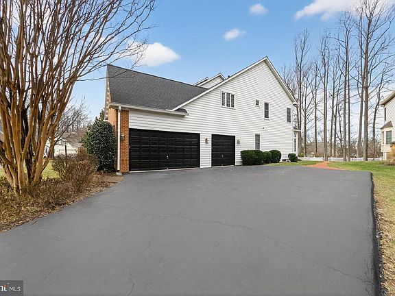 4th image of 11588 Cedar Chase Rd