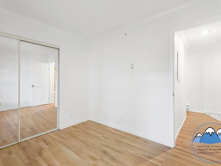 888 Bute St — Photo 16