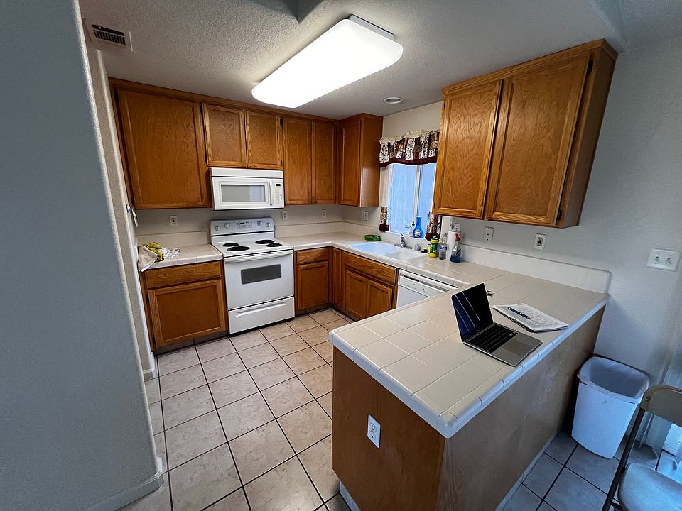 2nd image of 290 Culbertson Dr