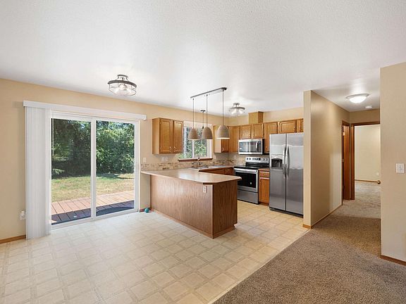4th image of 22418 N Clear Lake Blvd SE #22418