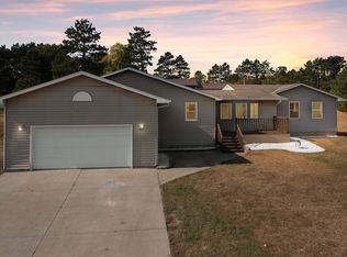 2805 Fern St S, Cambridge, MN 55008
