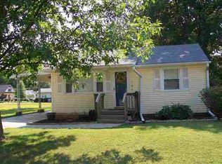 707 S 2nd St, Clinton, MO 64735
