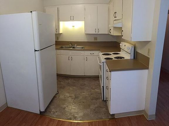 5th image of 2615 Neals Ln #D7