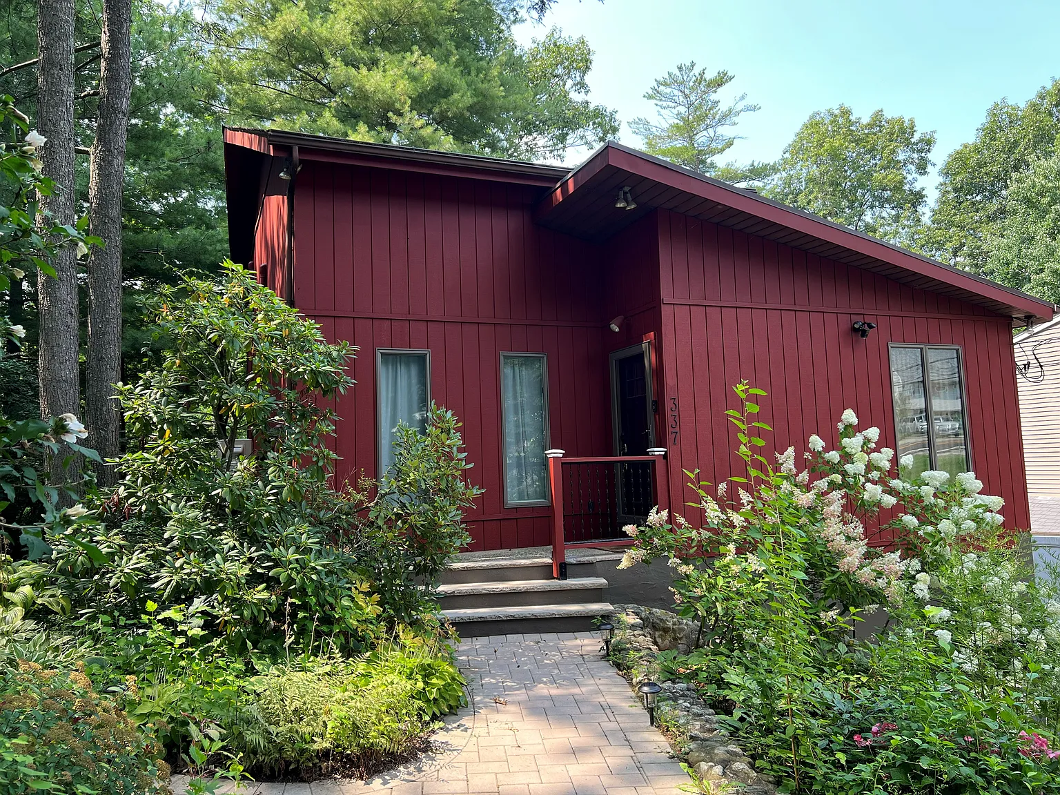 2 bed, $3,500 — Photo 1