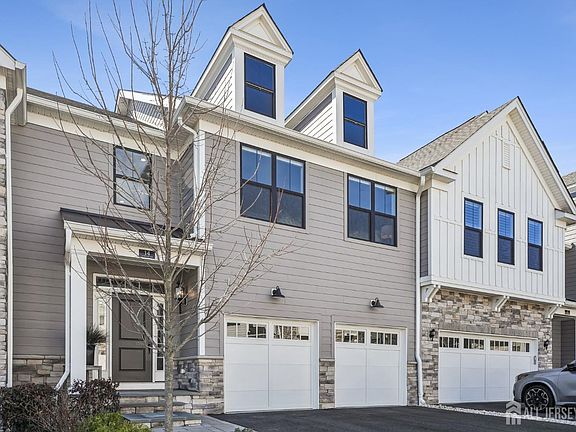 2nd image of 14 Chelsea Rd