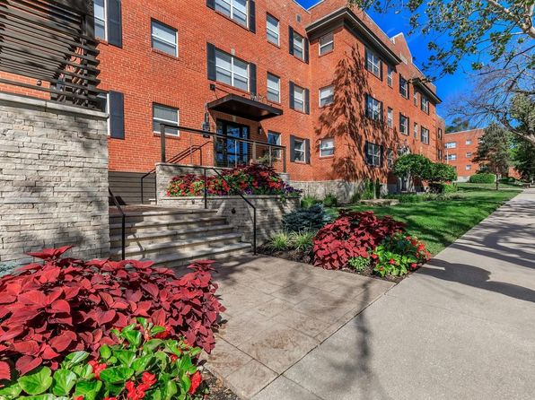 4440 Roanoke Pkwy #4420-105