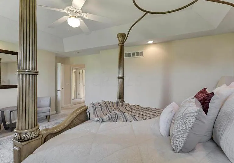 1056 Winding Creek Ln — Photo 43