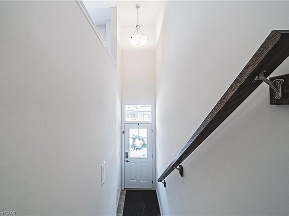 4th image of 575 Woodward Ave #86
