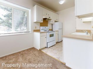 868 Lighthouse Ave APT J, Pacific Grove, CA 93950