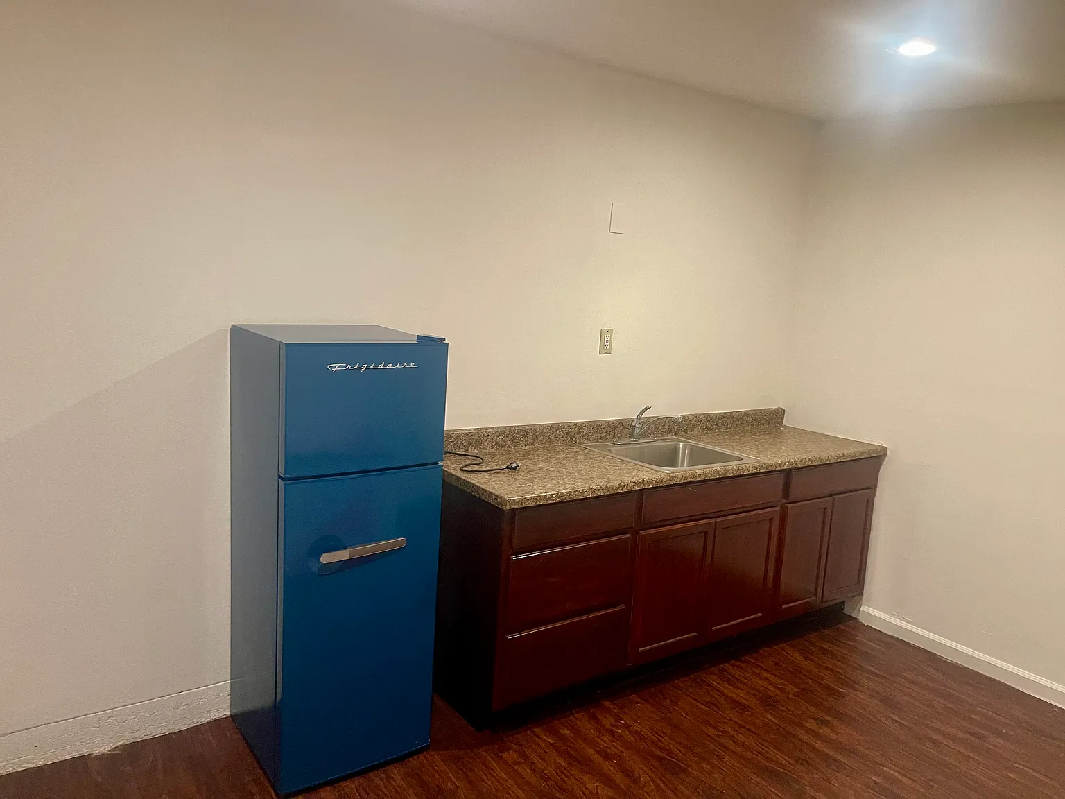 1 bed, 1270 sqft, $1,500 — Photo 3