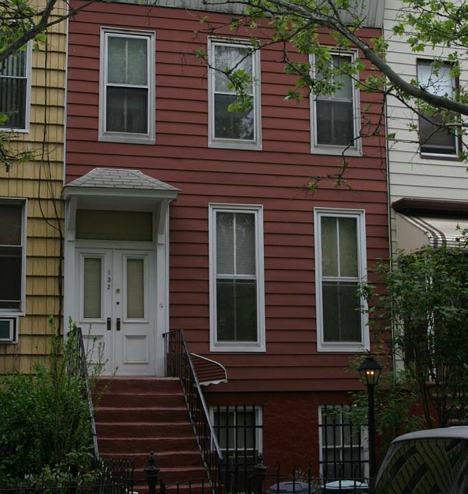 1st image of 152 Clifton Pl