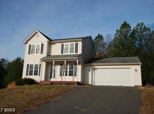 4215 Manette Dr, Fredericksburg, VA 22408