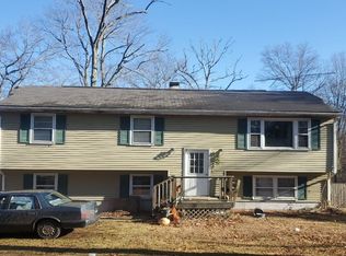 323 Rockville Rd, Voluntown, CT 06384