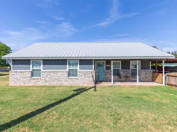 250 5th St, Hawley, TX 79525