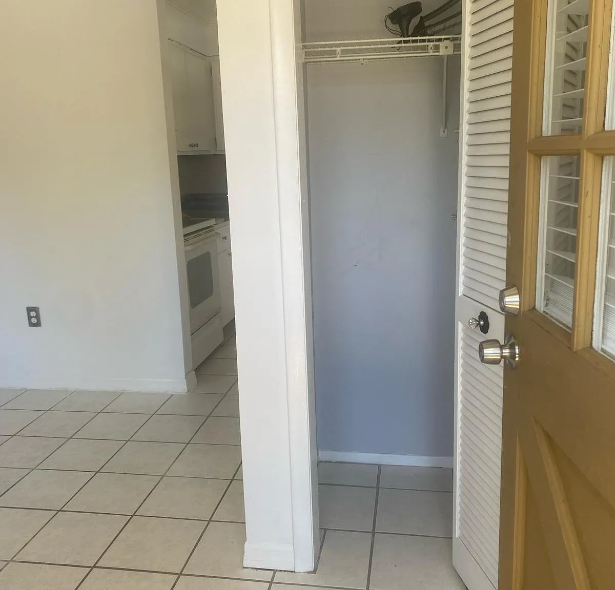 2 bed, 816 sqft, $1,700 — Photo 2