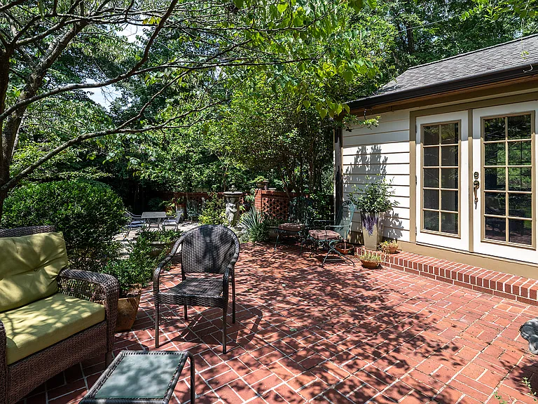 321 Milledge Hts — Photo 46