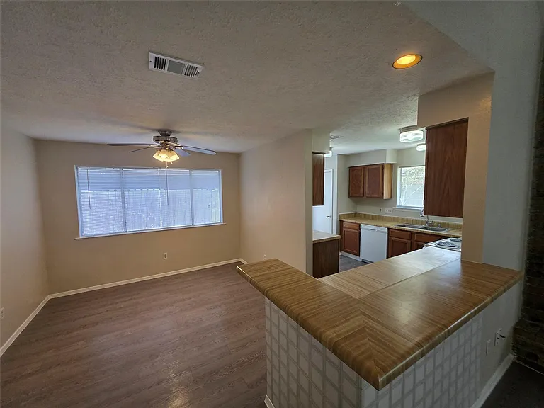 2777 Forest Point Dr — Photo 5