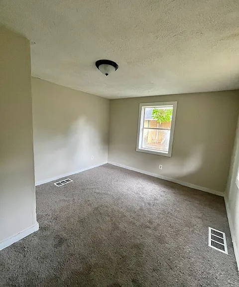 111 Kentucky Ave — Photo 6