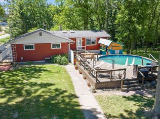22420 McKenzie St, Dowagiac, MI 49047