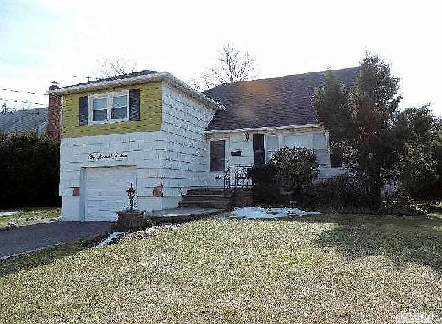 1st image of 516 Bernard St