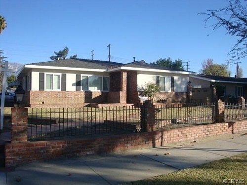 1st image of 807 E La Deney Ct