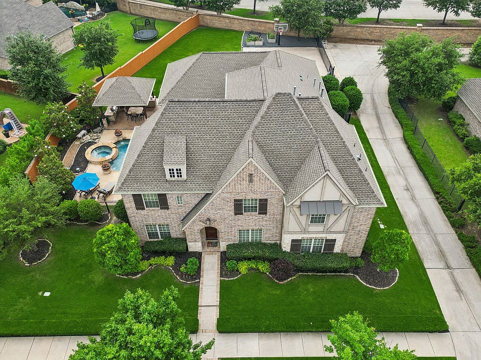 1st image of 3685 Greenbrier Dr