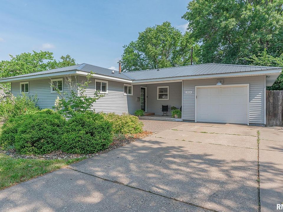 1st image of 2024 Edgewood Dr