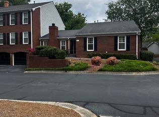 605 Dunwoody Chace, Sandy Springs, GA 30328