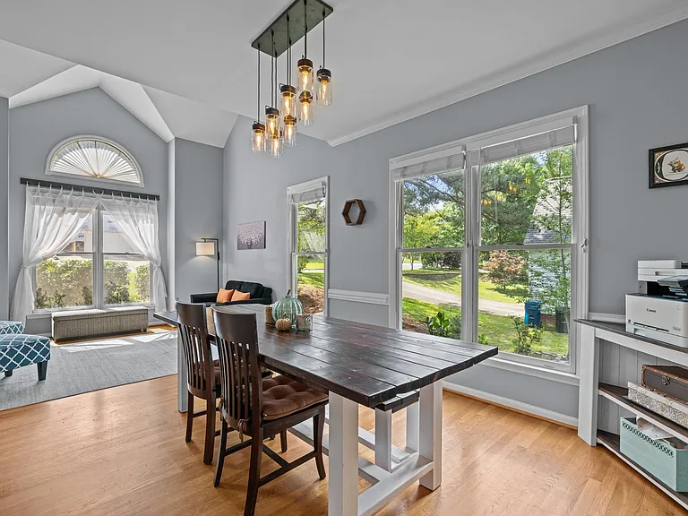 5807 Tahoe Dr — Photo 10