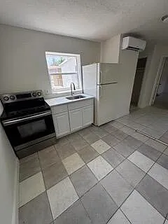1 bed, 1.0 bath, 500 sqft, $1,500 — Photo 3