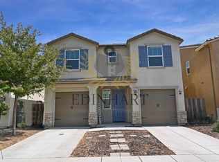 3367 Descanso Ave, Clovis, CA 93619