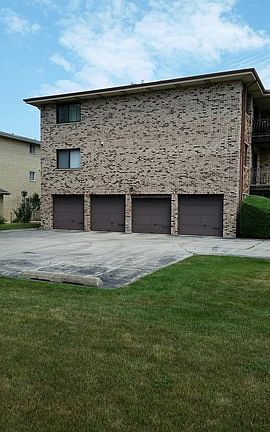 3rd image of 10340 S Mayfield Ave #202