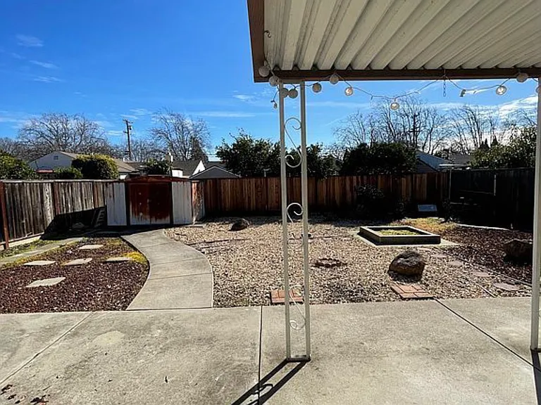 620 Grant Ave — Photo 8
