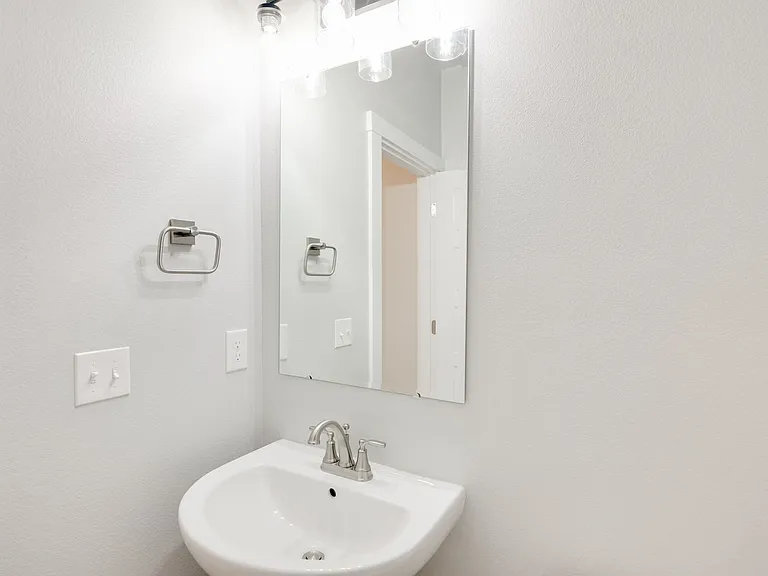332 S Baraya Way — Photo 12
