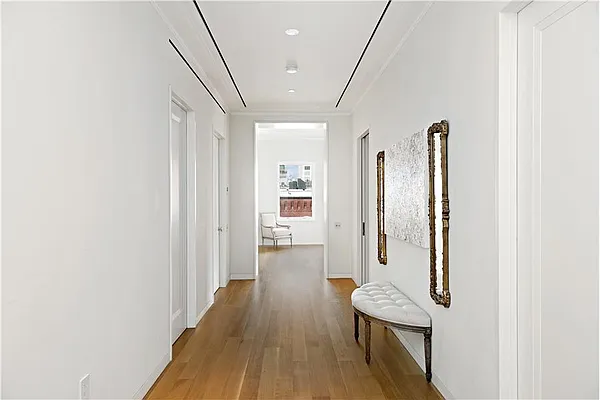 Sold by GARG Real Estate | media 16