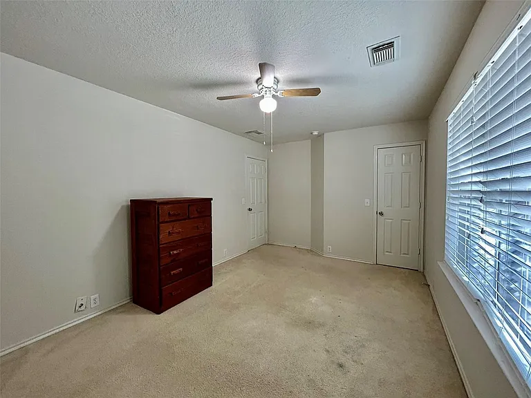 10623 Sugar Trace Dr — Photo 36