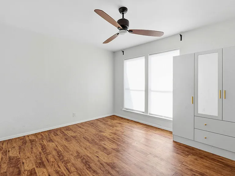 2106 Lamplight Village Cir #A — Photo 14