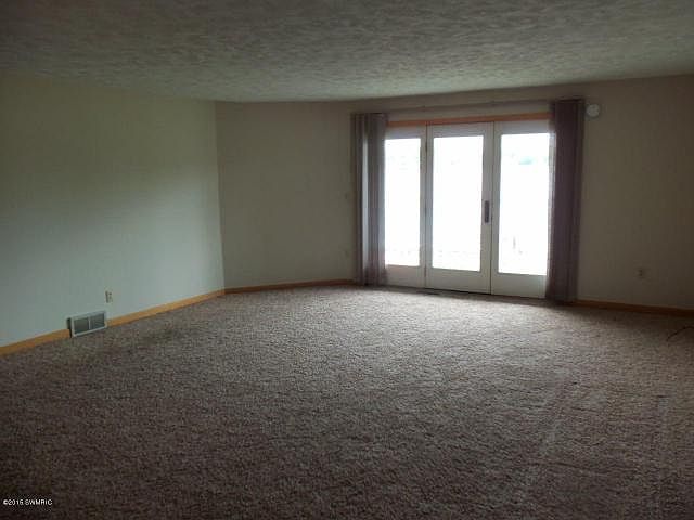 1st image of 125 Wa Wee Nork Dr APT 2A