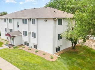 1011 Westminster St APT 102, Saint Paul, MN 55130