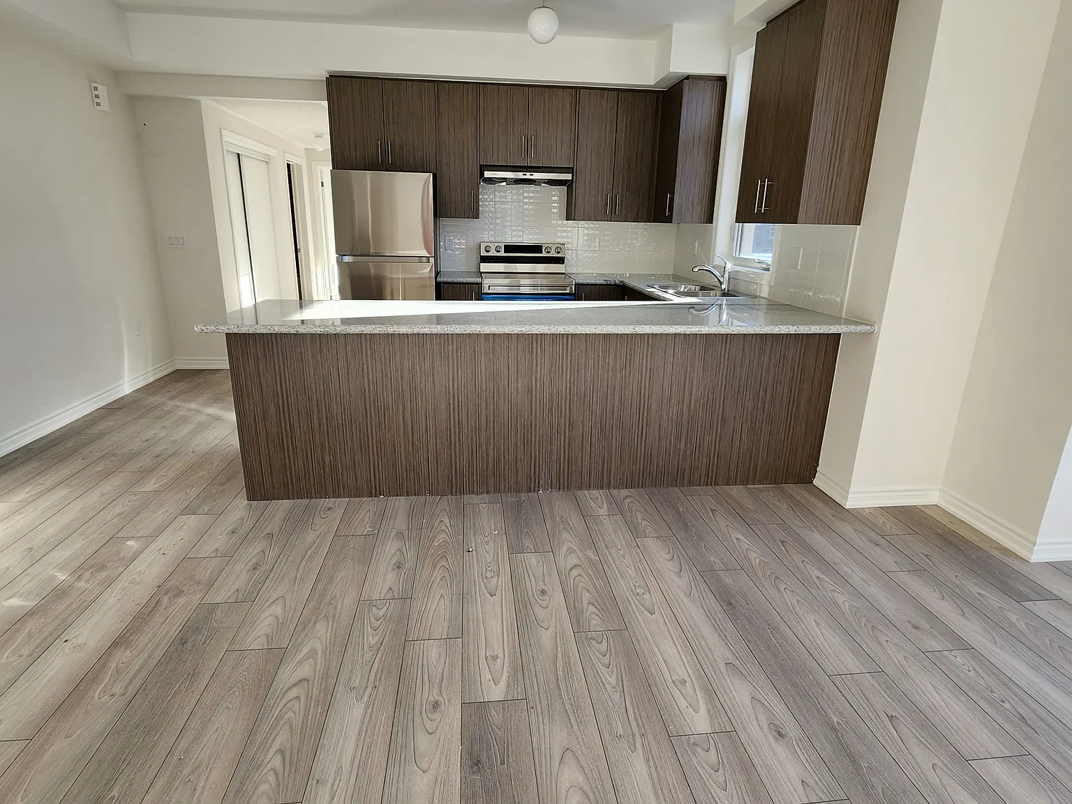 2 bed, $2,400 — Photo 3