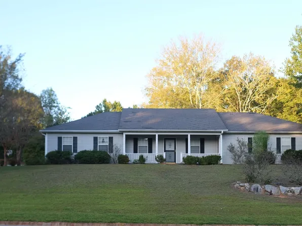 1203 Pinecrest Dr, Madison, GA 30650