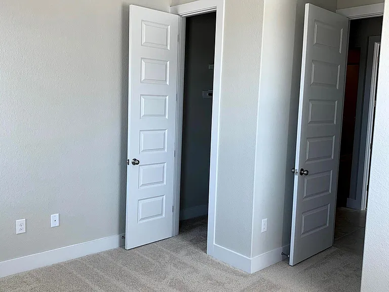 10717 Charger Way — Photo 34