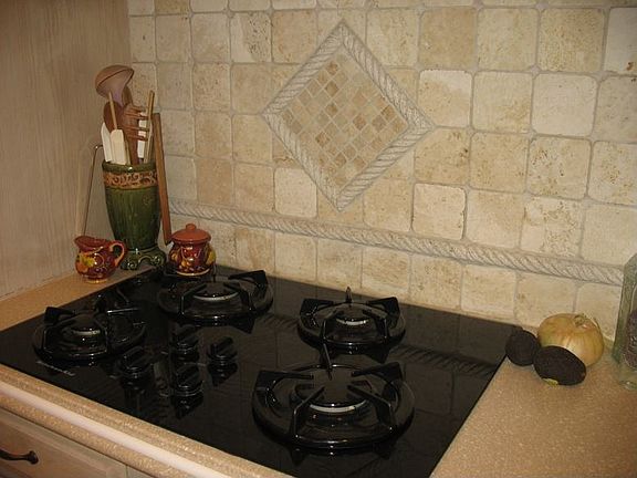 Kitchen backsplash detail