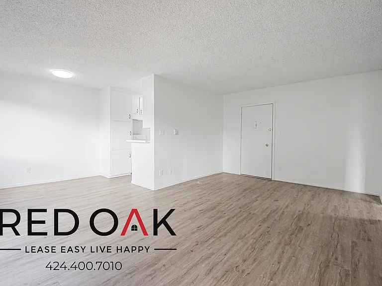 915 N Wilton Pl #113 — Photo 7
