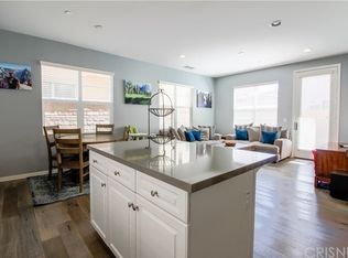 22071 Propello Dr, Santa Clarita, CA 91350