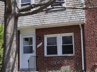 1049 N Monroe St, Arlington, VA 22201