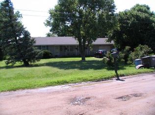 602 Cheyenne View Dr, Great Bend, KS 67530