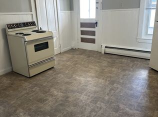 15 Elm St #7, Lewiston, ME 04240